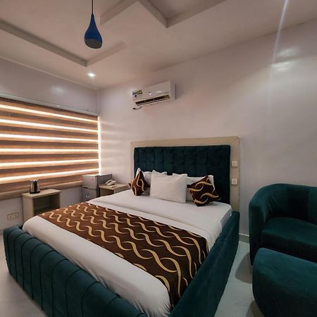 Paradise Beach Resort Lagos Eksteriør bilde