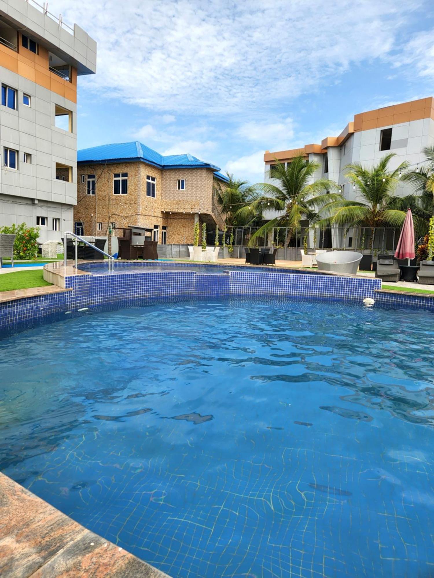 Paradise Beach Resort Lagos Eksteriør bilde